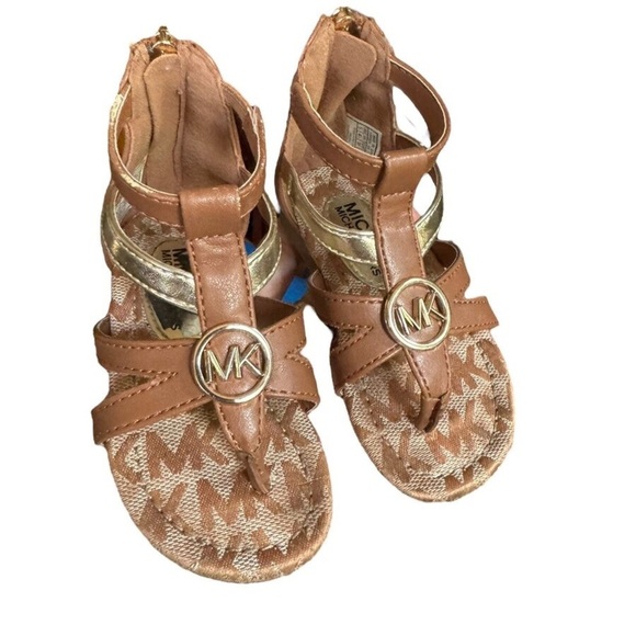 (S4)Michael Kors Toddler Sandals, Size 5c
Brown, Silver, Gold
Back zip gladiator - Picture 1 of 12